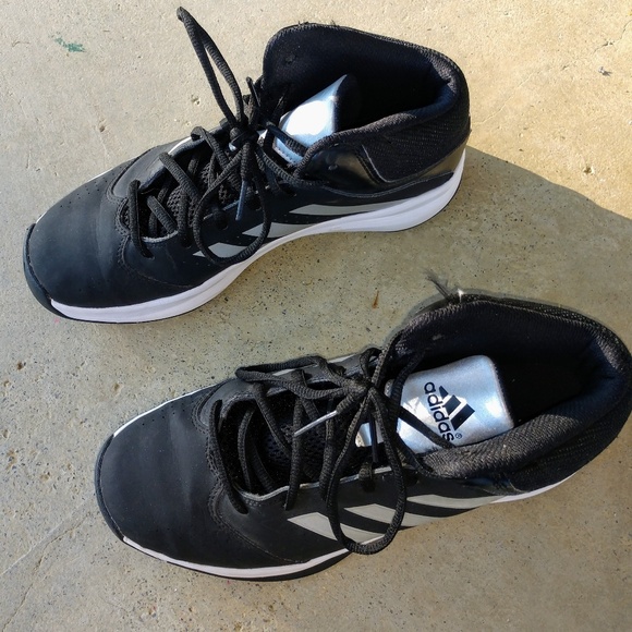 $โฌ๏ธ ๐ค NWOT's Adidas Cloud Sneakers Size 9 ๐ค - Picture 4 of 7